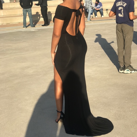 Gorgeous ASOS black backless dress size 6 - Picture 1 of 8